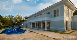 Mansão com pier de atracação à venda no Marina Guarujá gv014