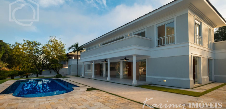 Mansão com pier de atracação à venda no Marina Guarujá gv014