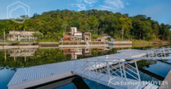 Mansão com pier de atracação à venda no Marina Guarujá gv014