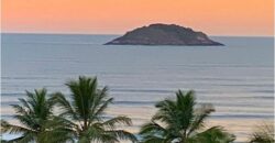 Apartamento pé na areia Riviera frente para o Mar rt026