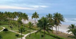 Apartamento pé na areia Riviera frente para o Mar rt026